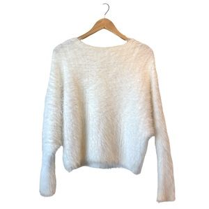 If It Were Me White Faux Fur Fuzzy Sweater Bat Sleeves size Small